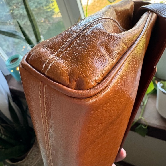 Authentic GUCCI Leather Handbag - 004.109.0272 - Suede Interior - Picture 8 of 16